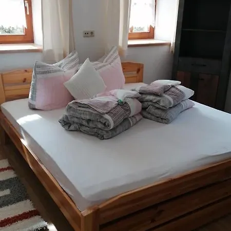 Haus Annemarie Апартаменты *